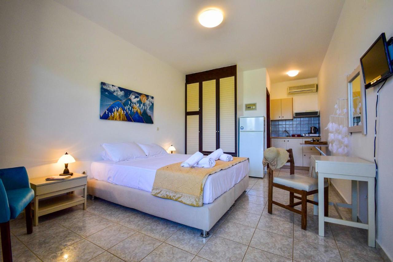 Evianna Studios Mousata Exteriér fotografie