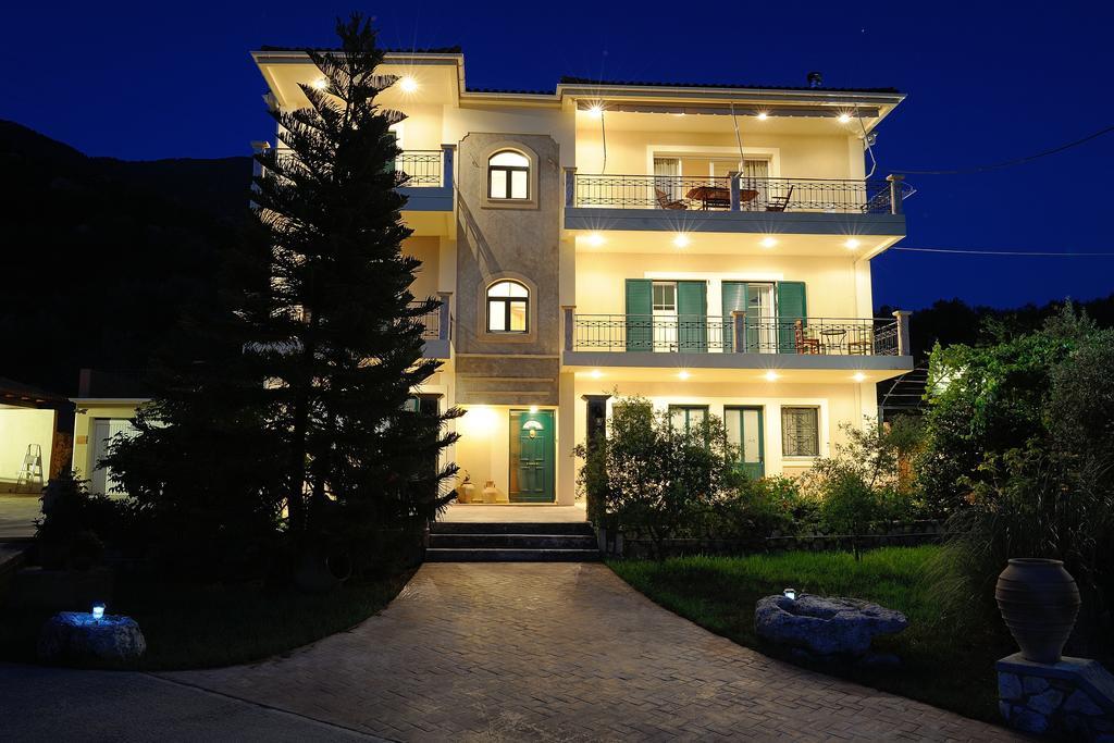 Evianna Studios Mousata Exteriér fotografie