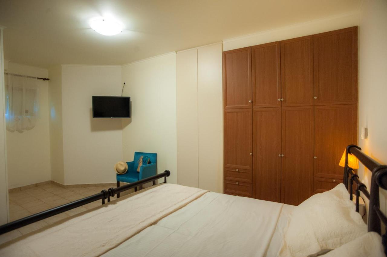 Evianna Studios Mousata Exteriér fotografie